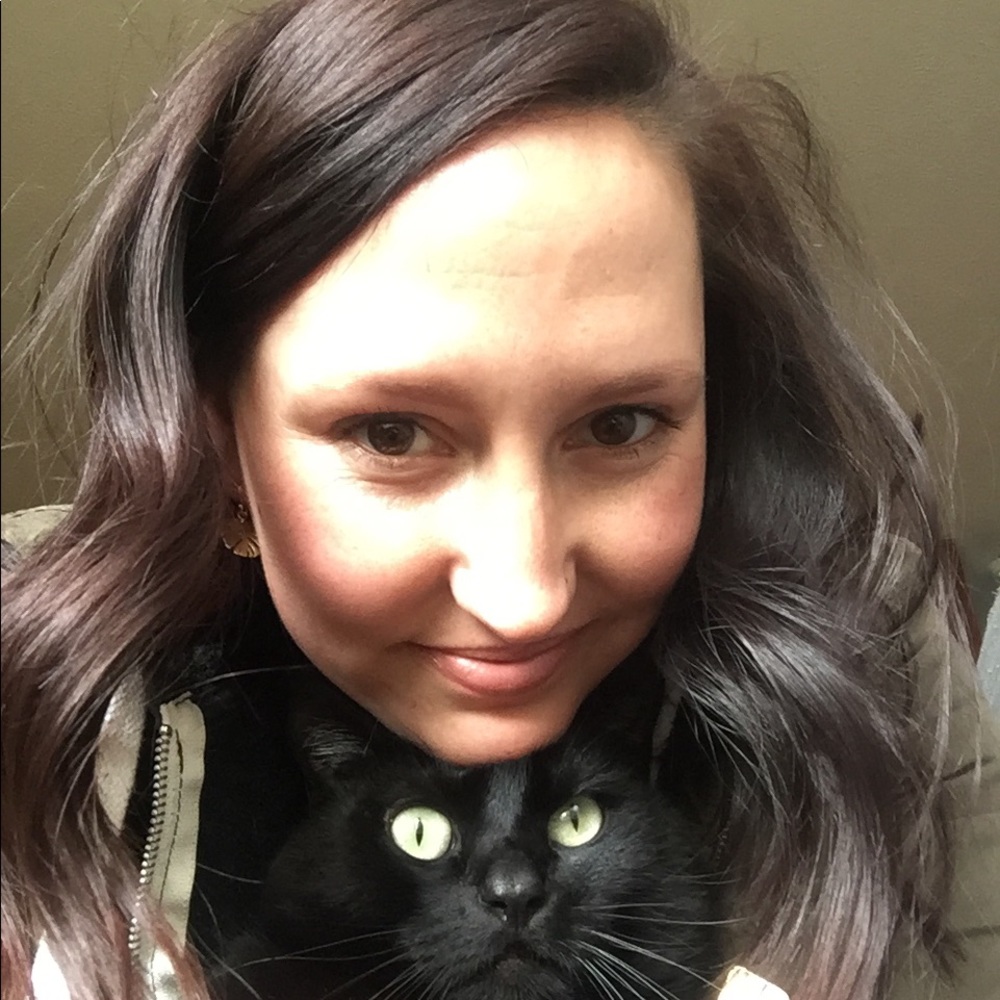 Meet your Posher, Gillian